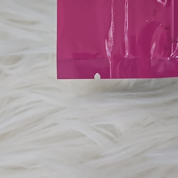 Ole Heneiksen Travel Size Cleanser and Moisturizer NIP - Picture 4 of 10